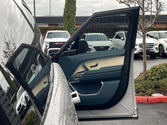 new 2025 Land Rover Range Rover car, priced at $257,679