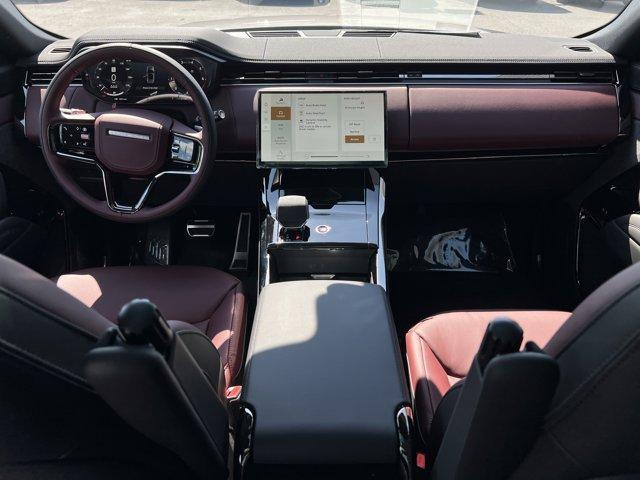 new 2025 Land Rover Range Rover Sport car