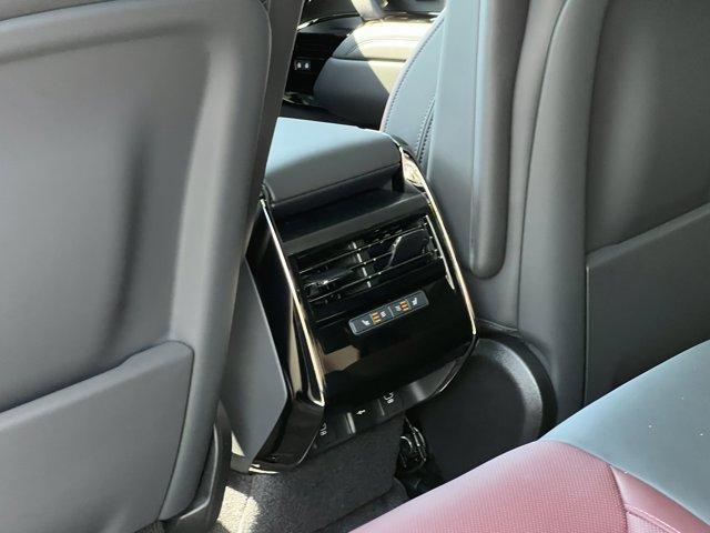 new 2025 Land Rover Range Rover Sport car
