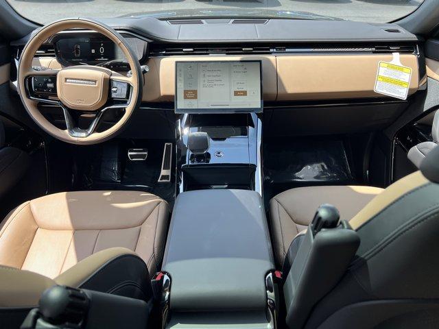 new 2025 Land Rover Range Rover Sport car