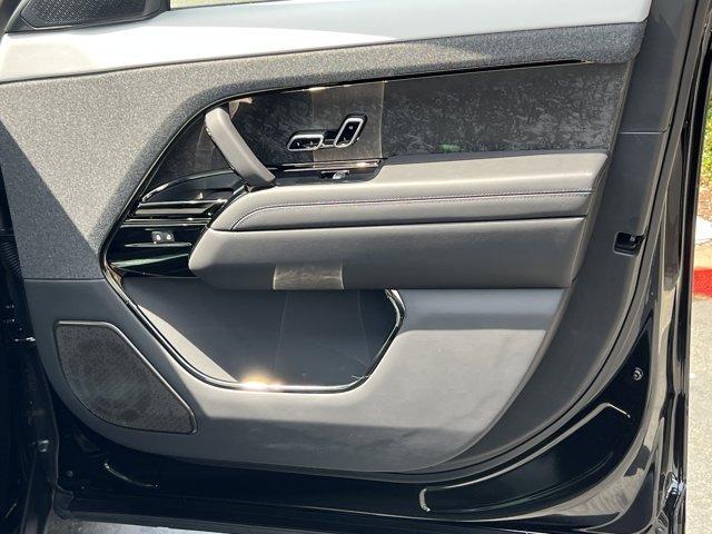 new 2025 Land Rover Range Rover Sport car