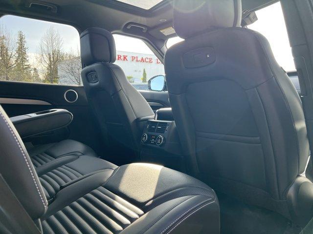 new 2025 Land Rover Discovery car