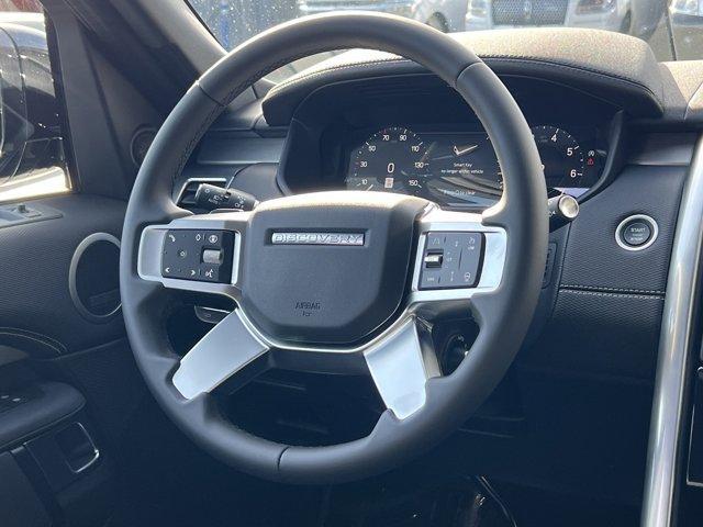 new 2025 Land Rover Discovery car