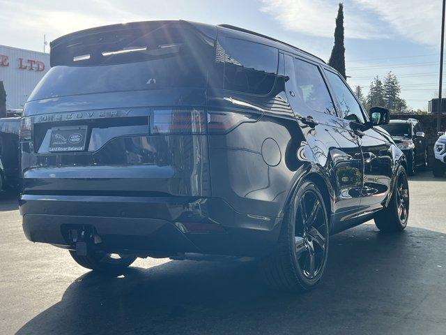 new 2025 Land Rover Discovery car