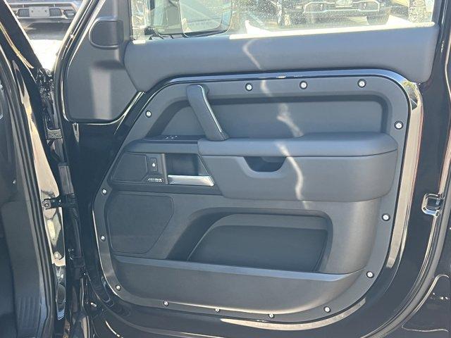 new 2025 Land Rover Defender car