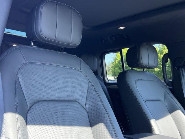new 2025 Land Rover Defender car