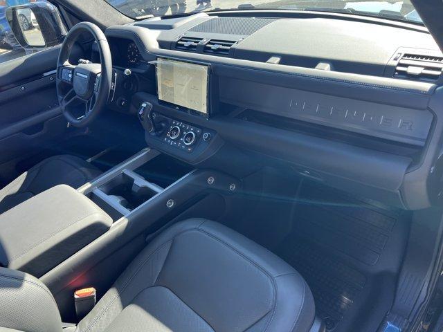 new 2025 Land Rover Defender car