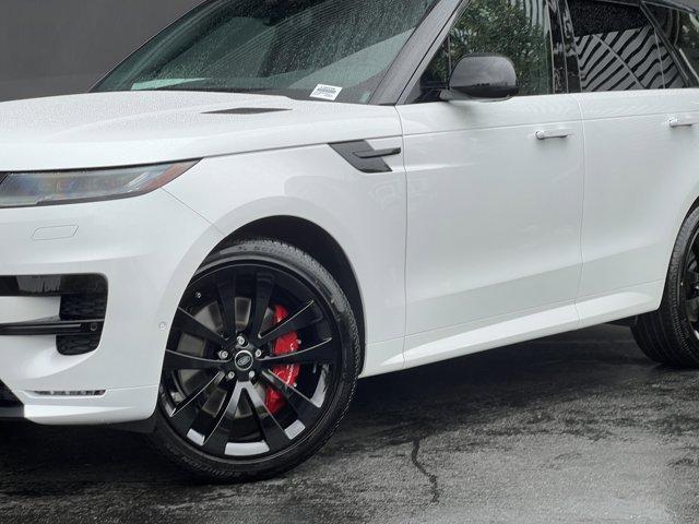 new 2025 Land Rover Range Rover Sport car