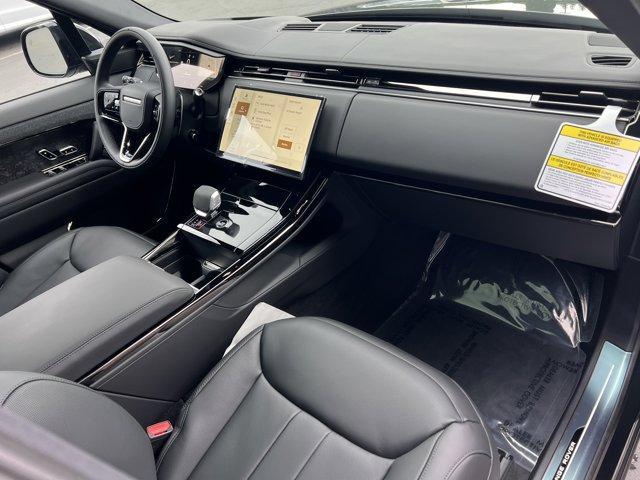 new 2025 Land Rover Range Rover Sport car