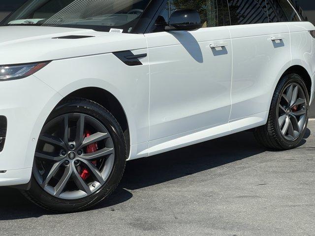 new 2025 Land Rover Range Rover Sport car