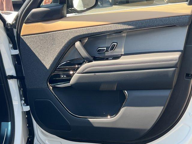 new 2025 Land Rover Range Rover Sport car