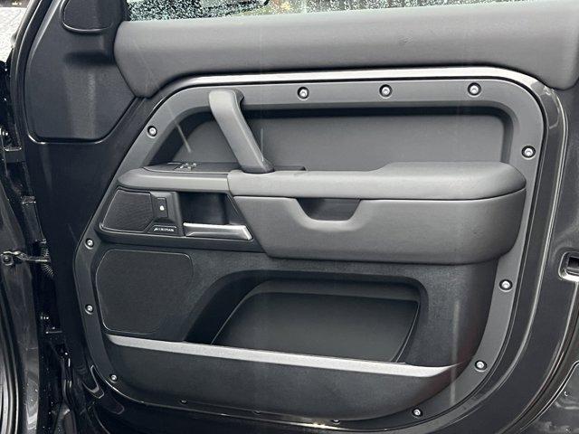 new 2025 Land Rover Defender car