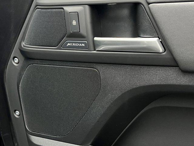 new 2025 Land Rover Defender car