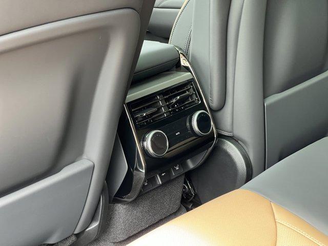 new 2025 Land Rover Range Rover Sport car