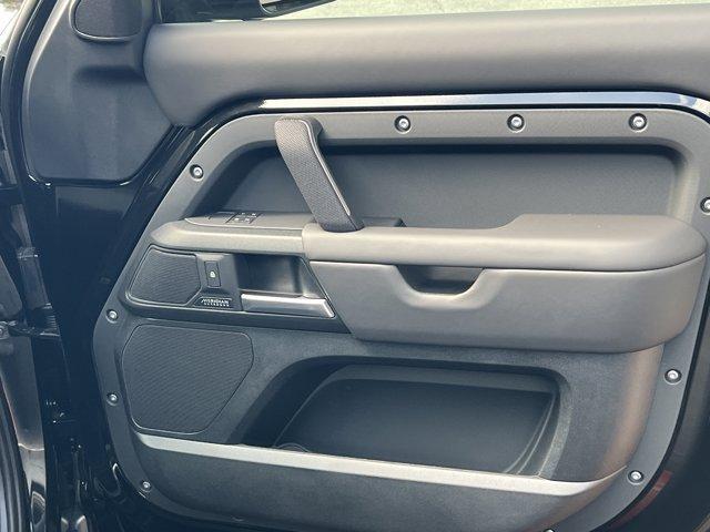 new 2025 Land Rover Defender car