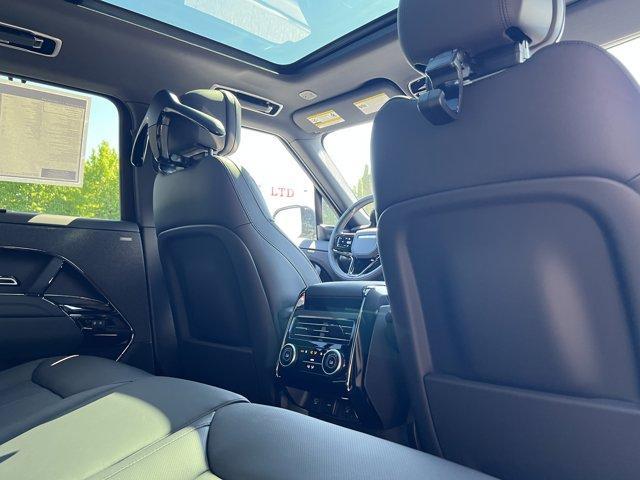 new 2025 Land Rover Range Rover Sport car