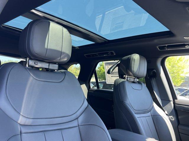 new 2025 Land Rover Range Rover Sport car
