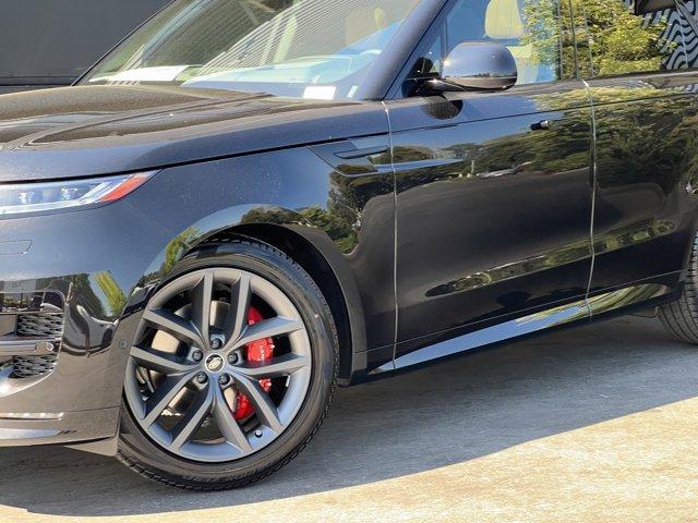 new 2025 Land Rover Range Rover Sport car