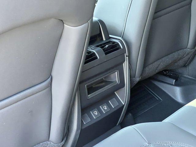new 2025 Land Rover Defender car