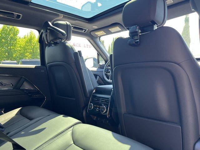 new 2025 Land Rover Range Rover Sport car