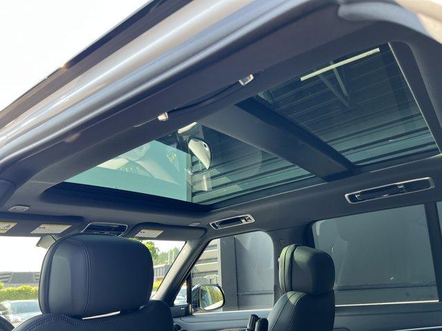 new 2025 Land Rover Range Rover car