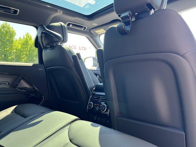 new 2025 Land Rover Range Rover Sport car
