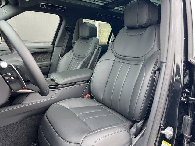 new 2025 Land Rover Range Rover Sport car