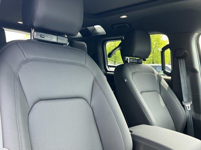 new 2025 Land Rover Defender car