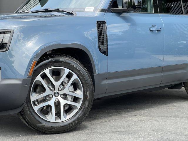 new 2025 Land Rover Defender car