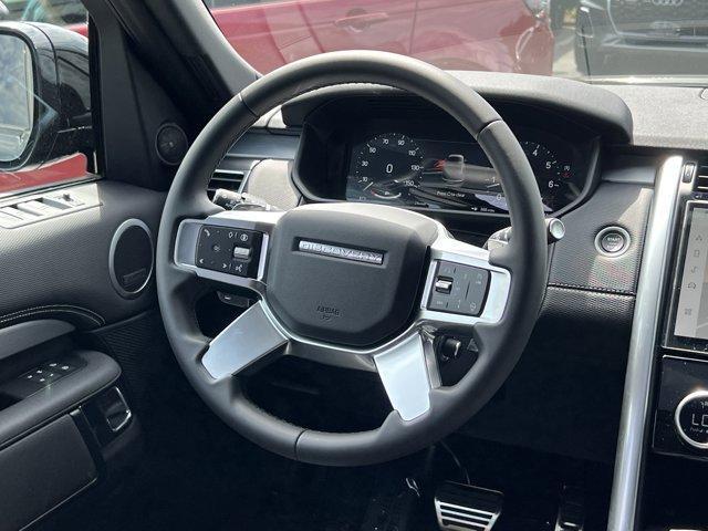 new 2025 Land Rover Discovery car