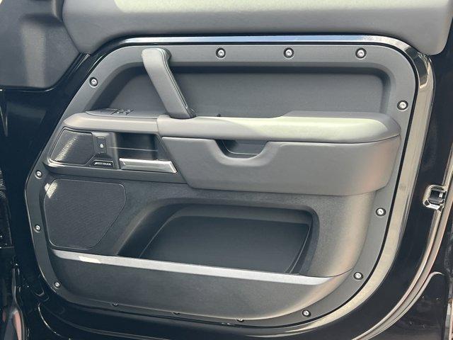 new 2025 Land Rover Defender car