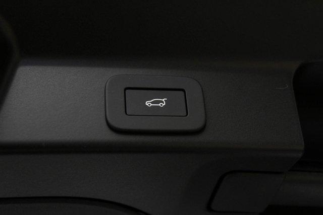 new 2025 Jaguar F-PACE car