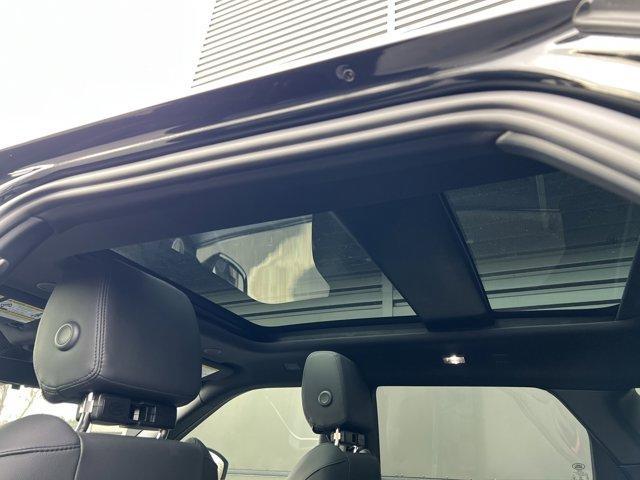 new 2025 Land Rover Range Rover Evoque car