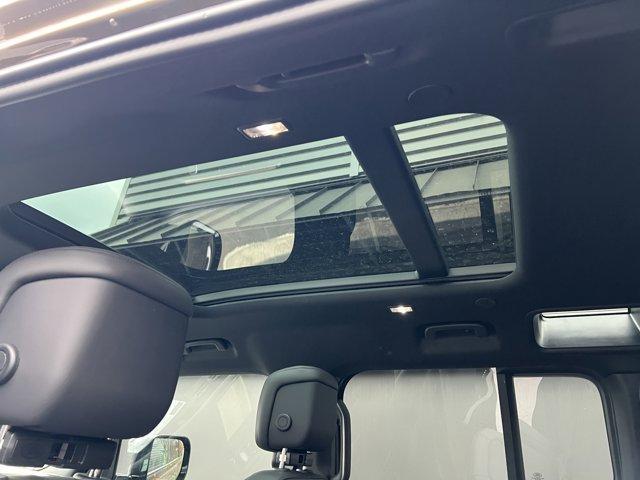 new 2025 Land Rover Defender car
