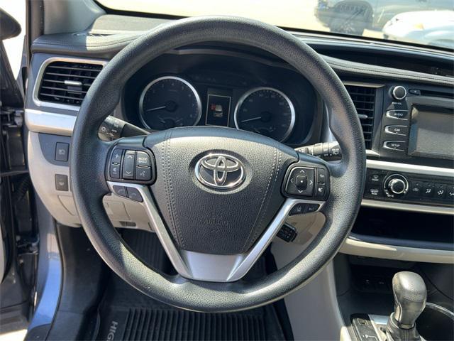 used 2019 Toyota Highlander car, priced at $21,480