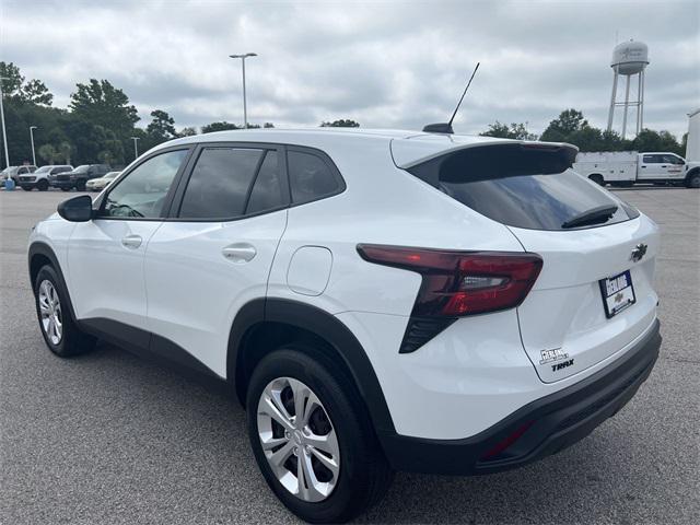 used 2024 Chevrolet Trax car, priced at $21,380