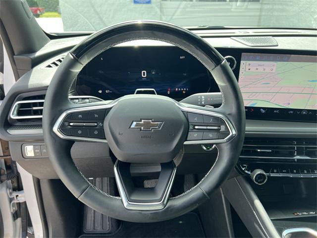 new 2025 Chevrolet Traverse car, priced at $50,880