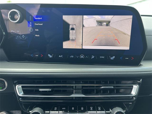 new 2025 Chevrolet Traverse car, priced at $50,880