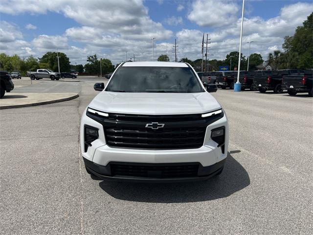 new 2025 Chevrolet Traverse car, priced at $50,880