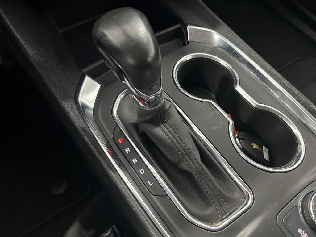 used 2021 Chevrolet Traverse car, priced at $22,880