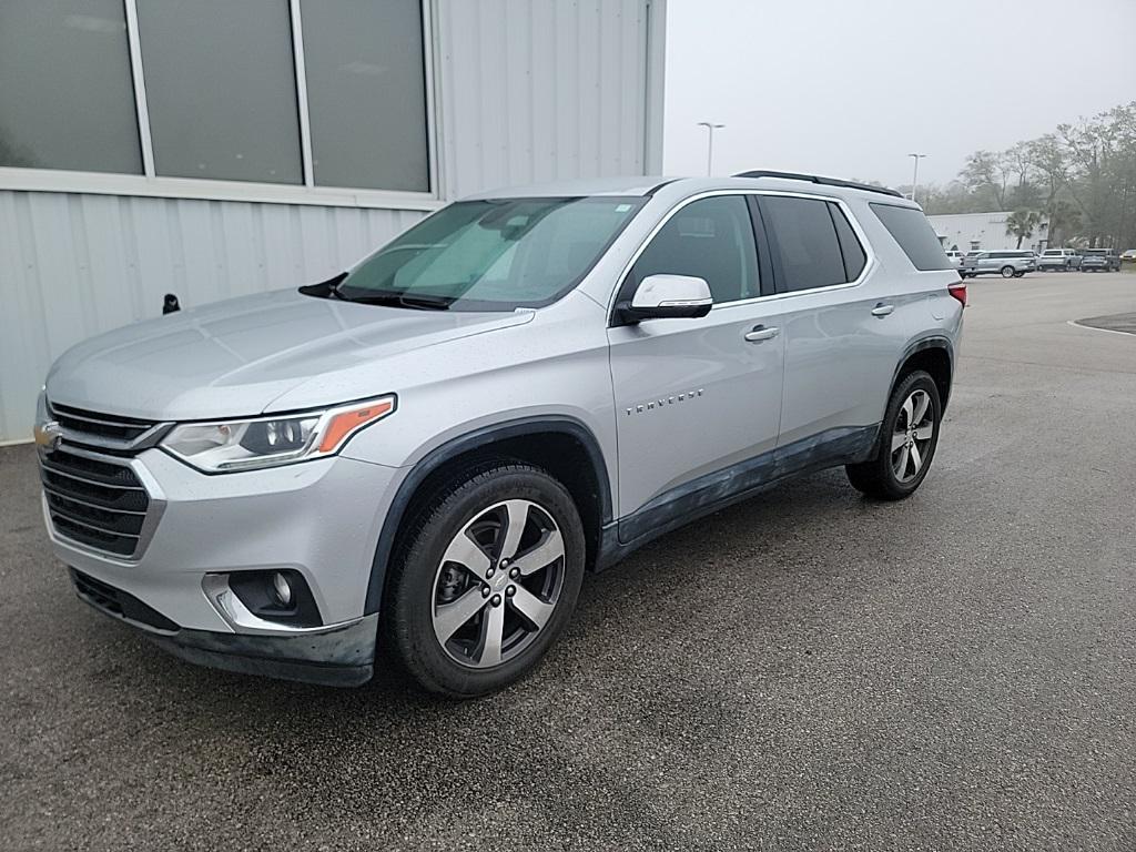 used 2021 Chevrolet Traverse car, priced at $22,880