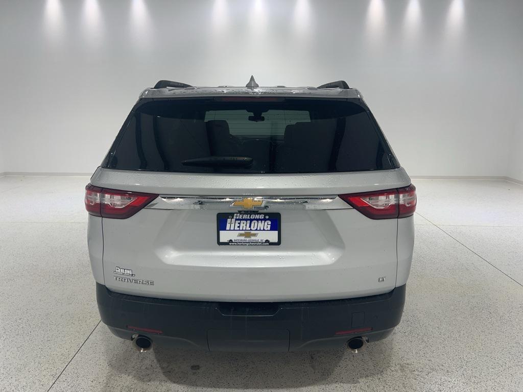used 2021 Chevrolet Traverse car, priced at $22,880
