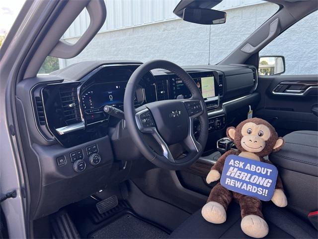 new 2024 Chevrolet Silverado 1500 car, priced at $56,998