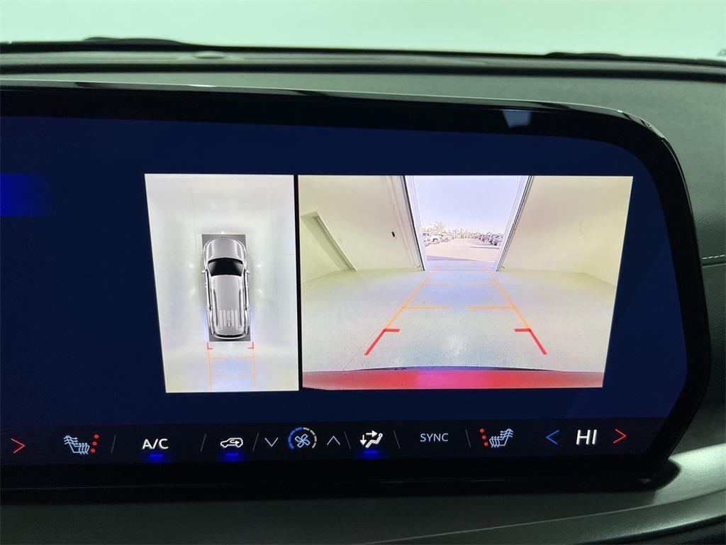 new 2026 Chevrolet Traverse car, priced at $45,415