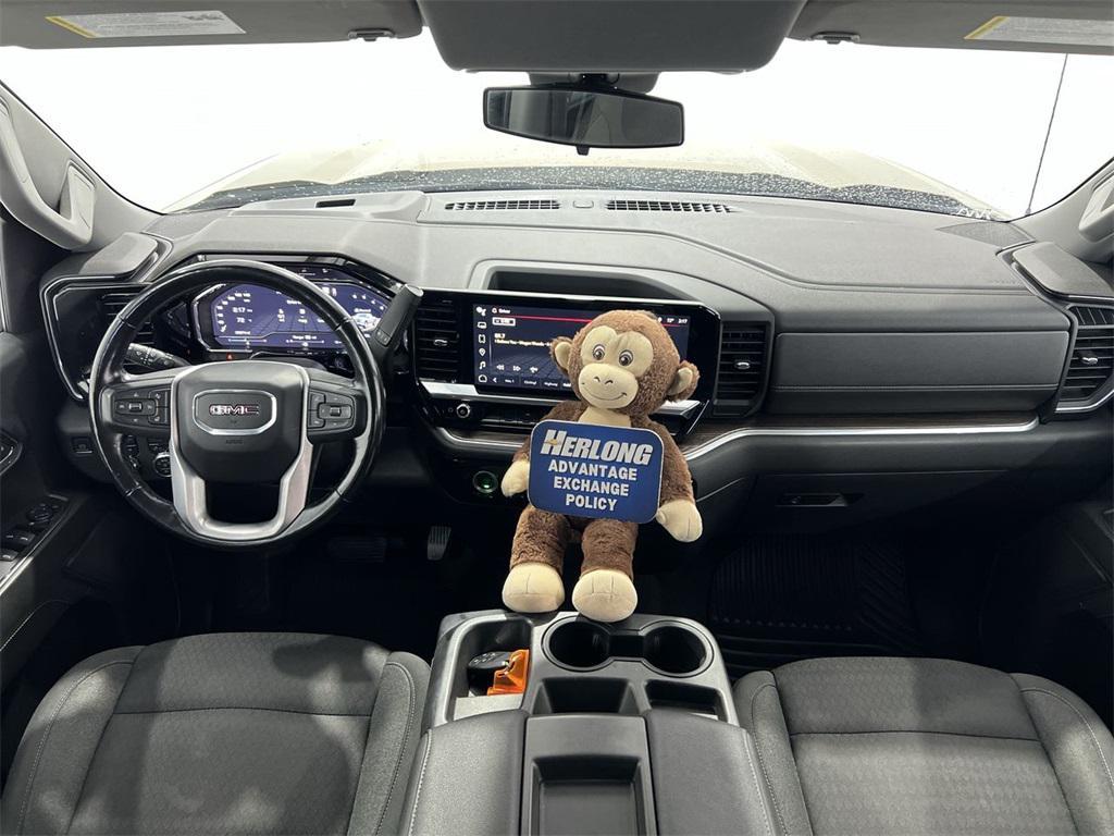 used 2022 GMC Sierra 1500 car, priced at $39,880