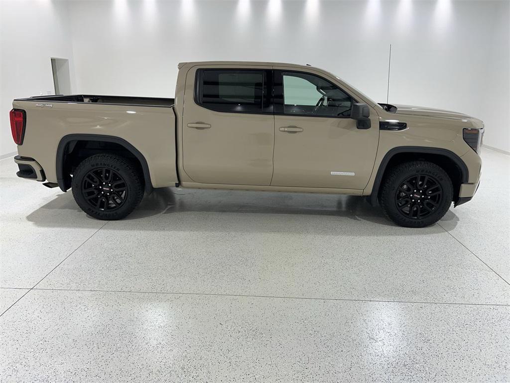 used 2022 GMC Sierra 1500 car, priced at $39,880