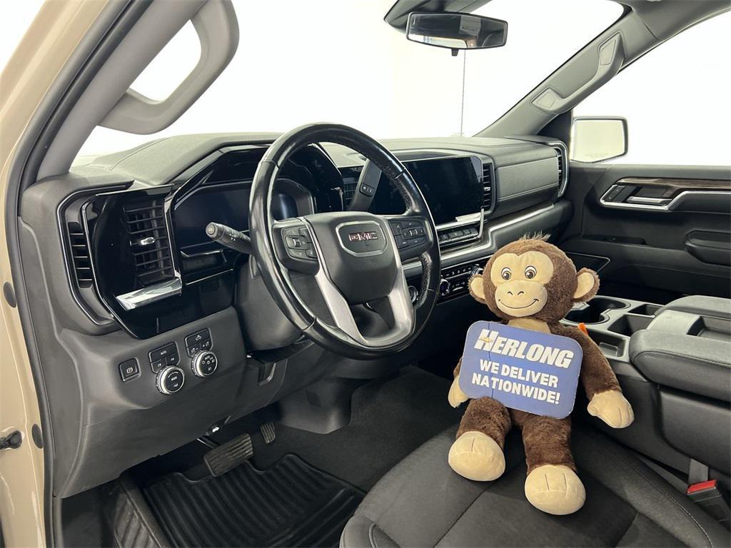 used 2022 GMC Sierra 1500 car, priced at $39,880