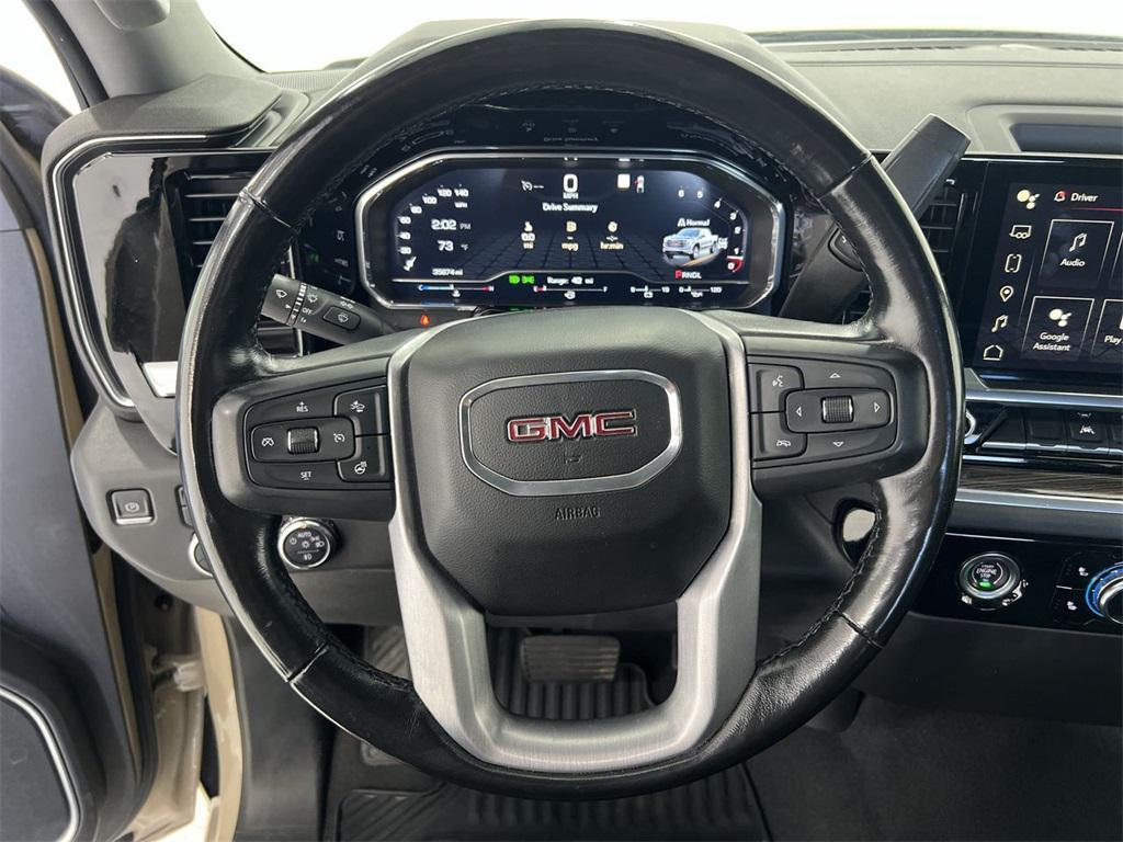 used 2022 GMC Sierra 1500 car, priced at $39,880