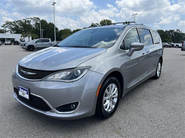 used 2019 Chrysler Pacifica car, priced at $16,880