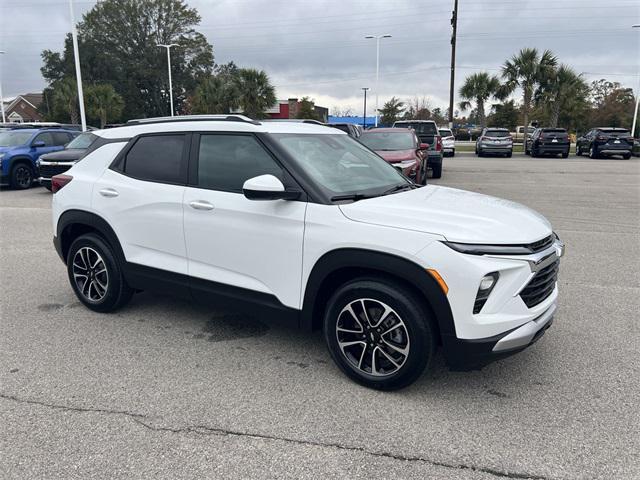 new 2025 Chevrolet TrailBlazer car, priced at $30,505